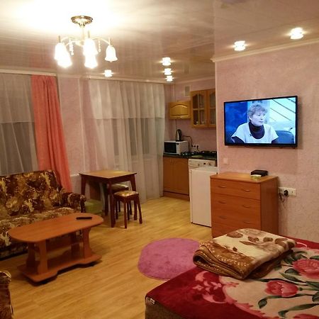 Apartment Na Oktyabrskoi Murmanszk Kültér fotó