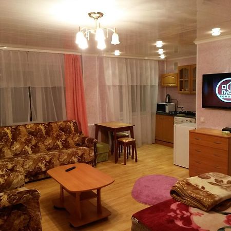 Apartment Na Oktyabrskoi Murmanszk Kültér fotó