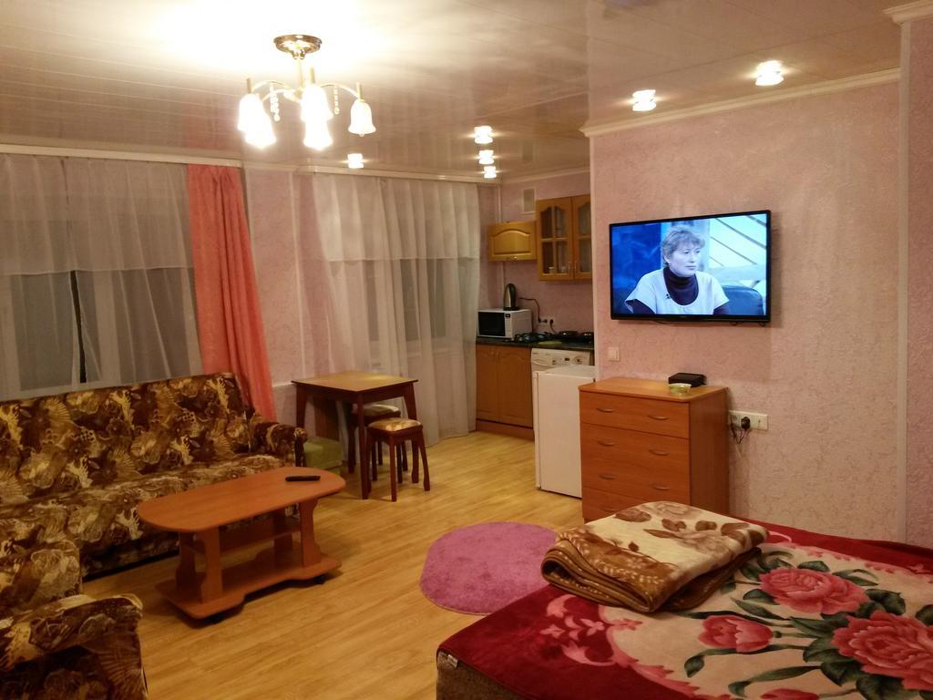 Apartment Na Oktyabrskoi Murmanszk Kültér fotó
