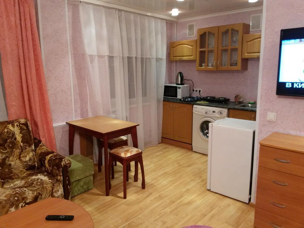 Apartment Na Oktyabrskoi Murmanszk Kültér fotó